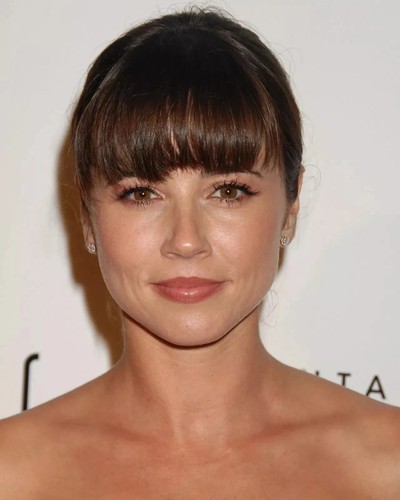 Linda cardellini glossy 8x10 - linda,