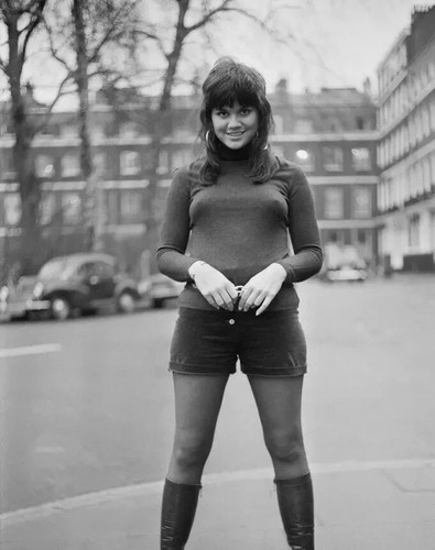 Linda ronstadt glossy 8x10 - linda,